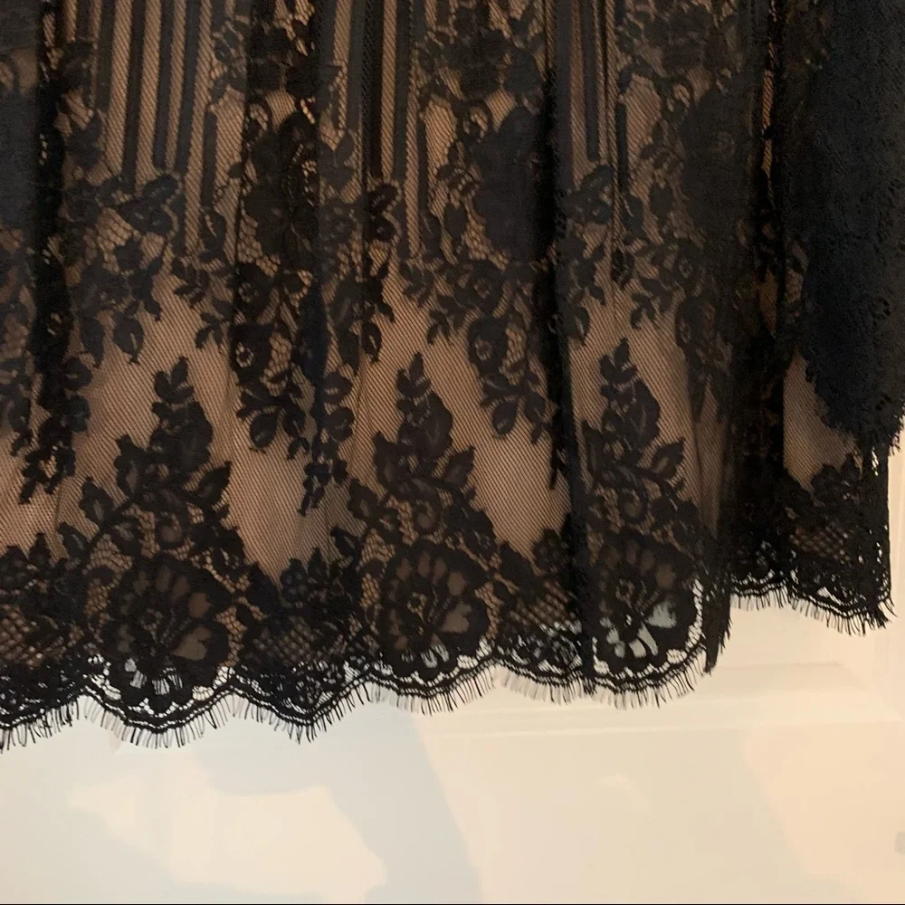 💞3 for $50💞BCBGMAXAZRIA black lace babydoll mini dress size Medium - Picture 7 of 14